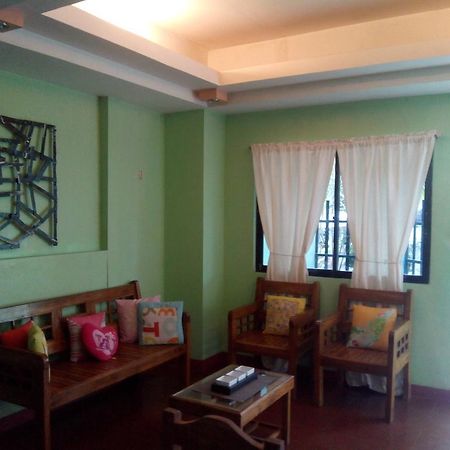 Gomez Guest House Tagbilaran Oda fotoğraf