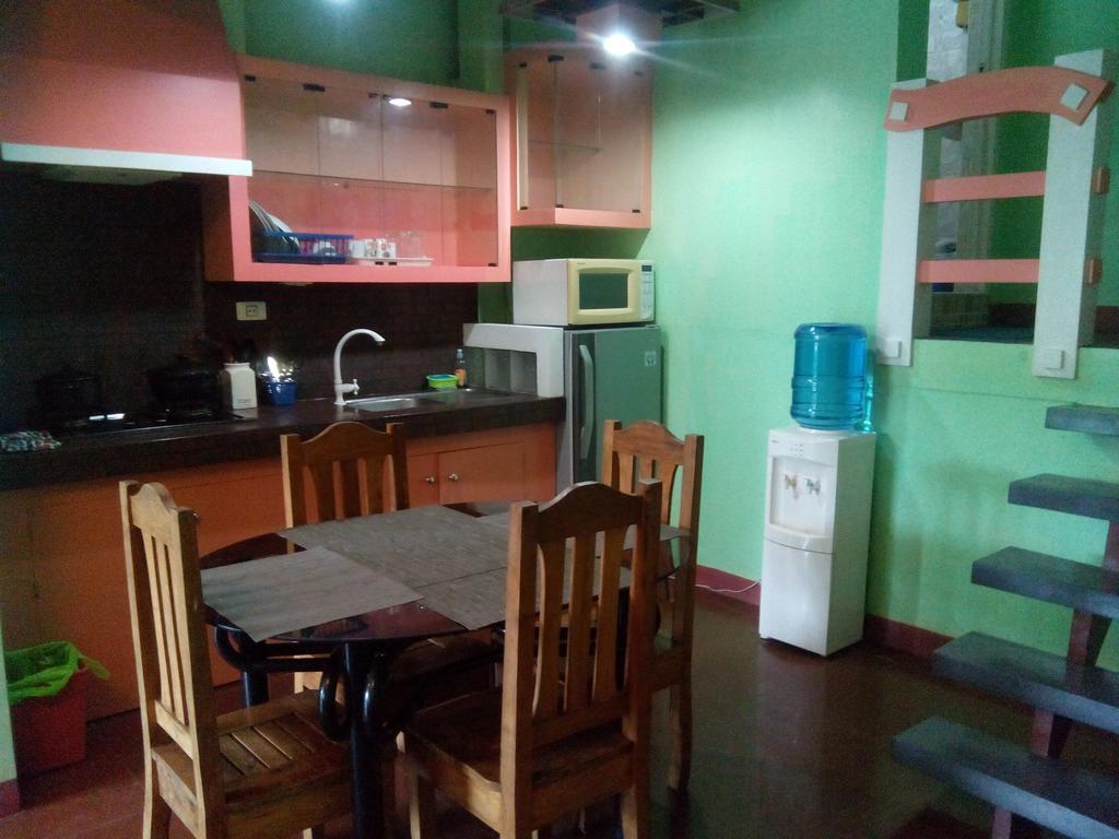 Gomez Guest House Tagbilaran Oda fotoğraf