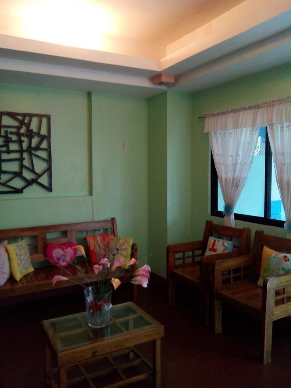 Gomez Guest House Tagbilaran Oda fotoğraf